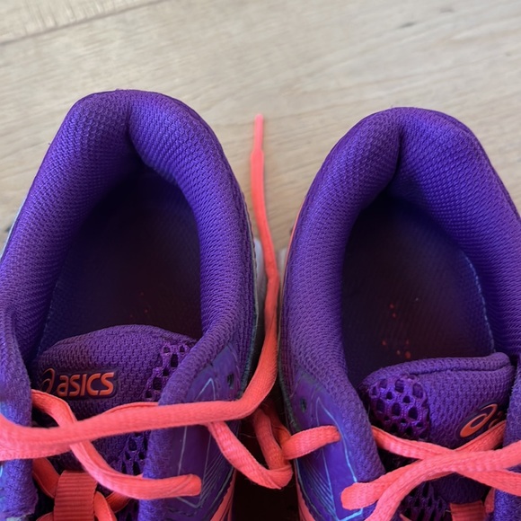 ASICS runners - Picture 4 of 5